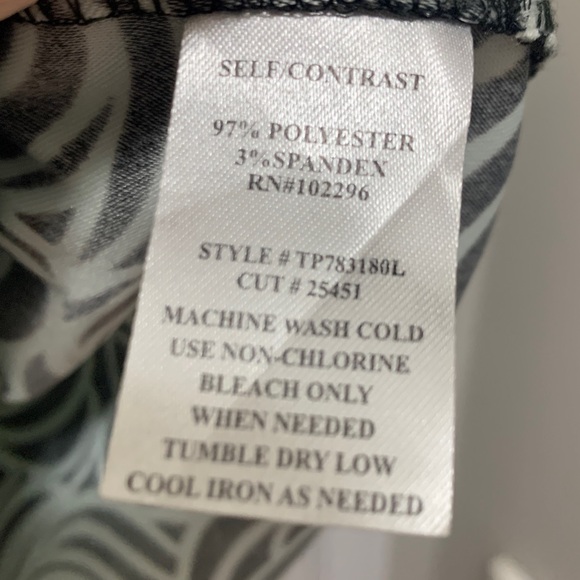 3/$15 dressbarn Size 22W Black and Mint Green Patterned Dress - Picture 5 of 6